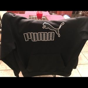 Men’s Puma hoodie size medium